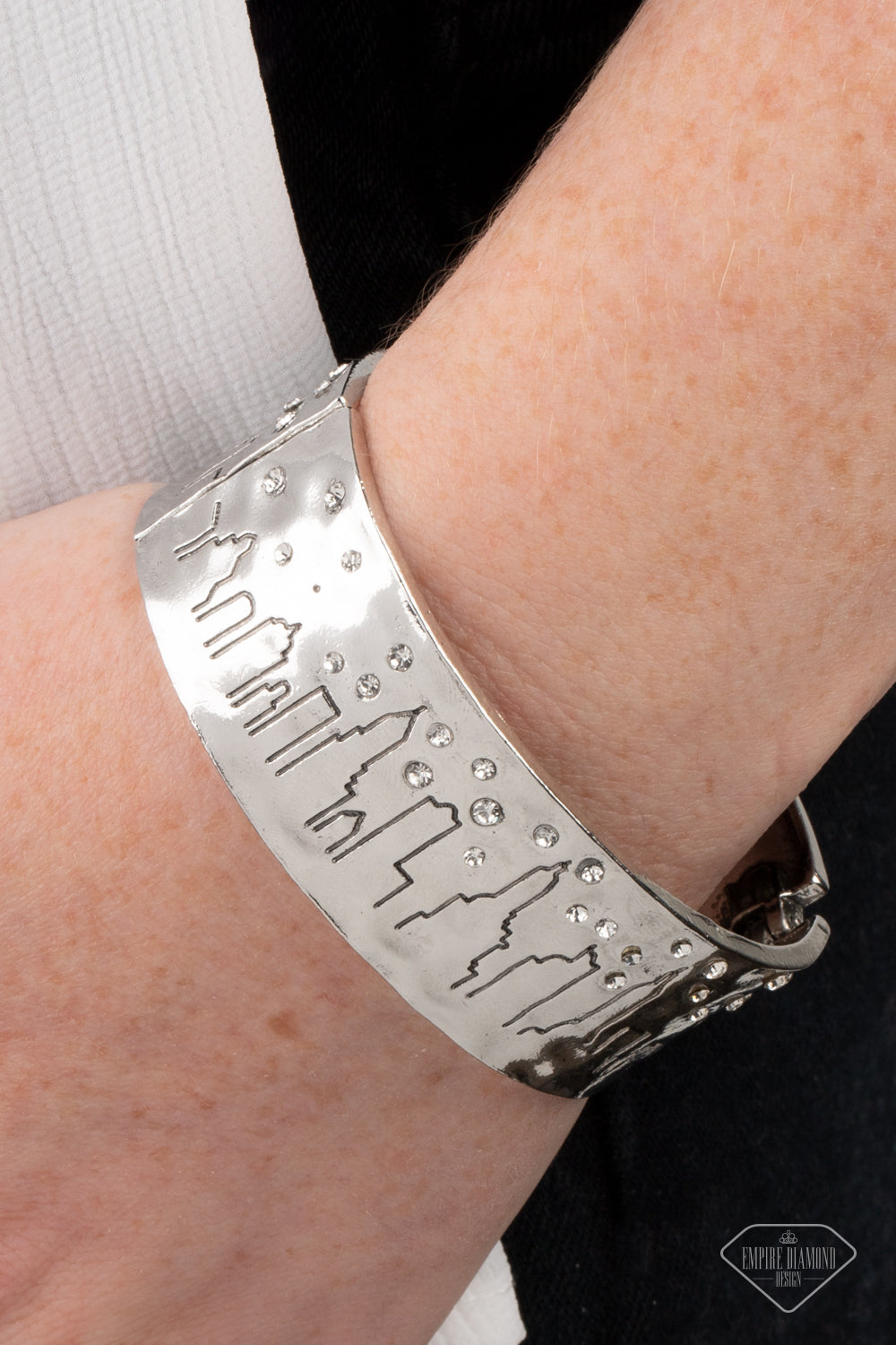 STARRY SKYSCRAPERS - WHITE RHINESTONE CITY SKYLINE SILVER HINGED BRACELET - EMPIRE DIAMOND EXCLUSIVE - PAPARAZZI